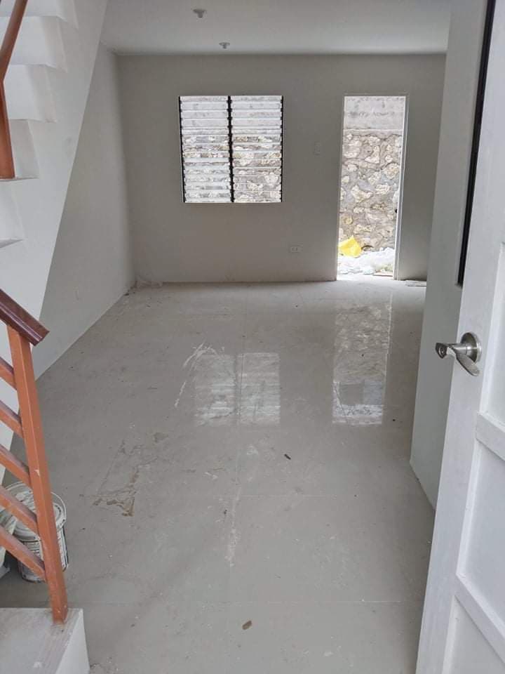 FOR ASSUME CASAMIRA SOUTH NAGA CEBU - photo 3