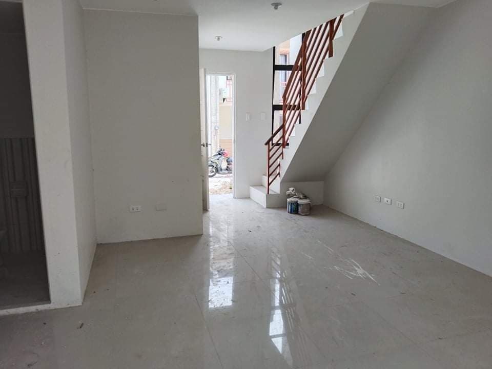 FOR ASSUME CASAMIRA SOUTH NAGA CEBU - photo 4