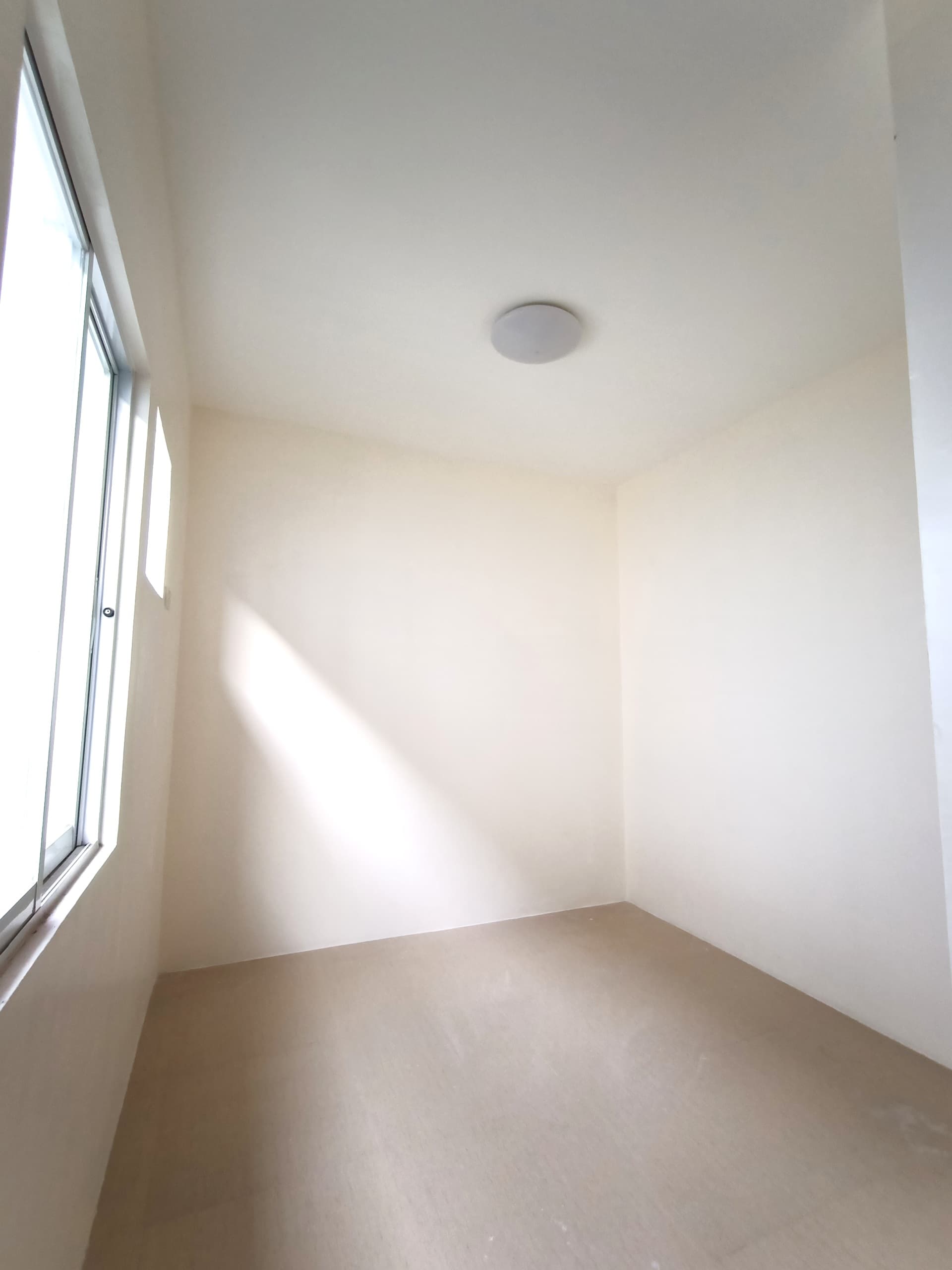 FOR SALE or ASSUME BRAND NEW TOWNHOUSE @ Velmiro Heights Subdivision, Minglanilla, Cebu - photo 4