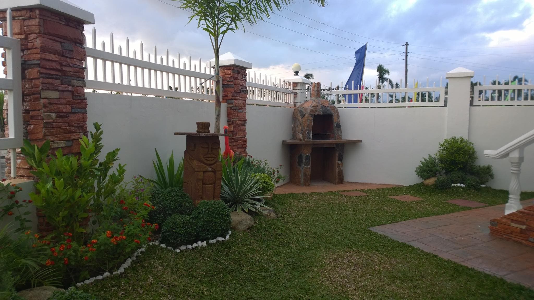 Mediterranean House & Lot for Sales in Naga City - photo 6