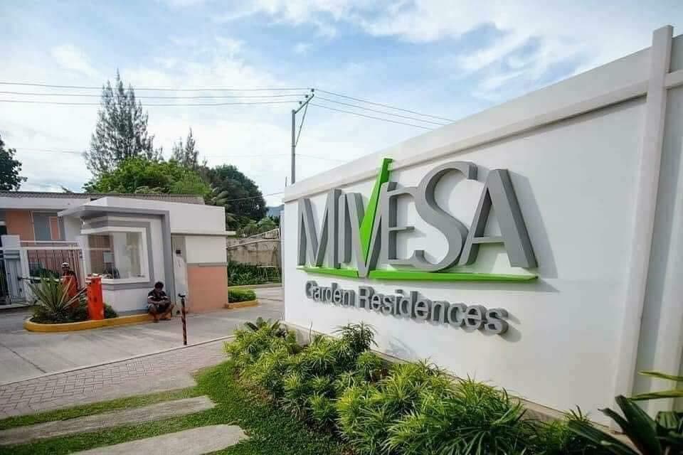 Rush Sale 1 Bedroom Condo Unit for Sale in Mivesa Garden Residences in Lahug, Cebu City