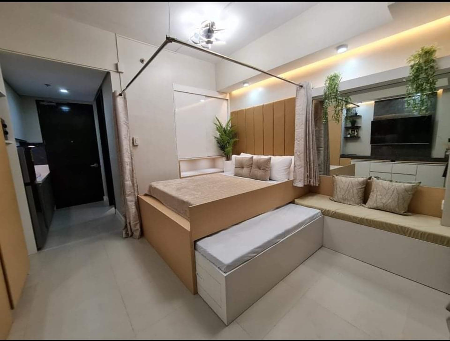 Studio Unit with Balcony for Rent in Baseline Premier Condo, Cebu City - photo 2