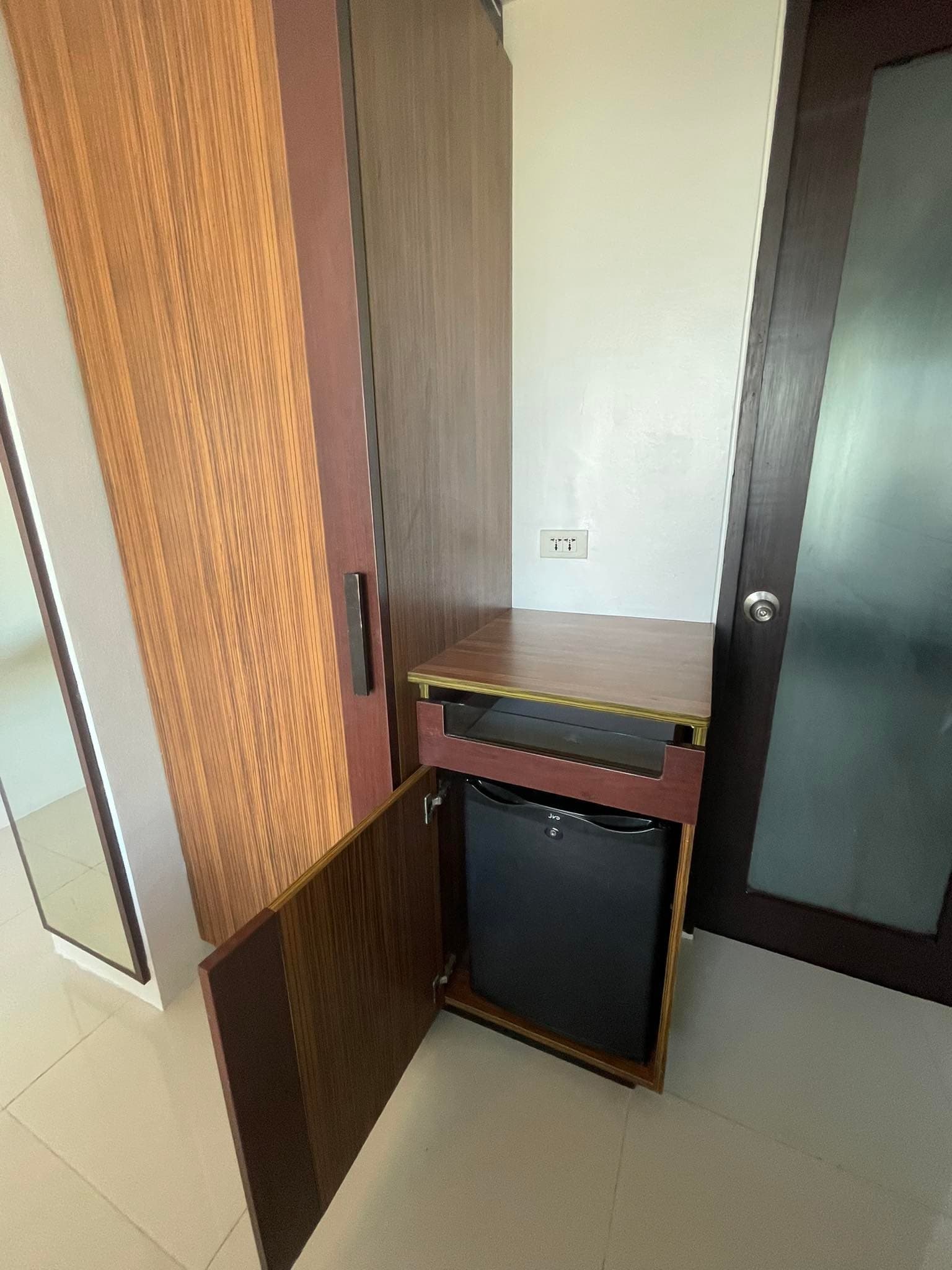 Studio Condo Unit For Rent 10K/month - photo 4