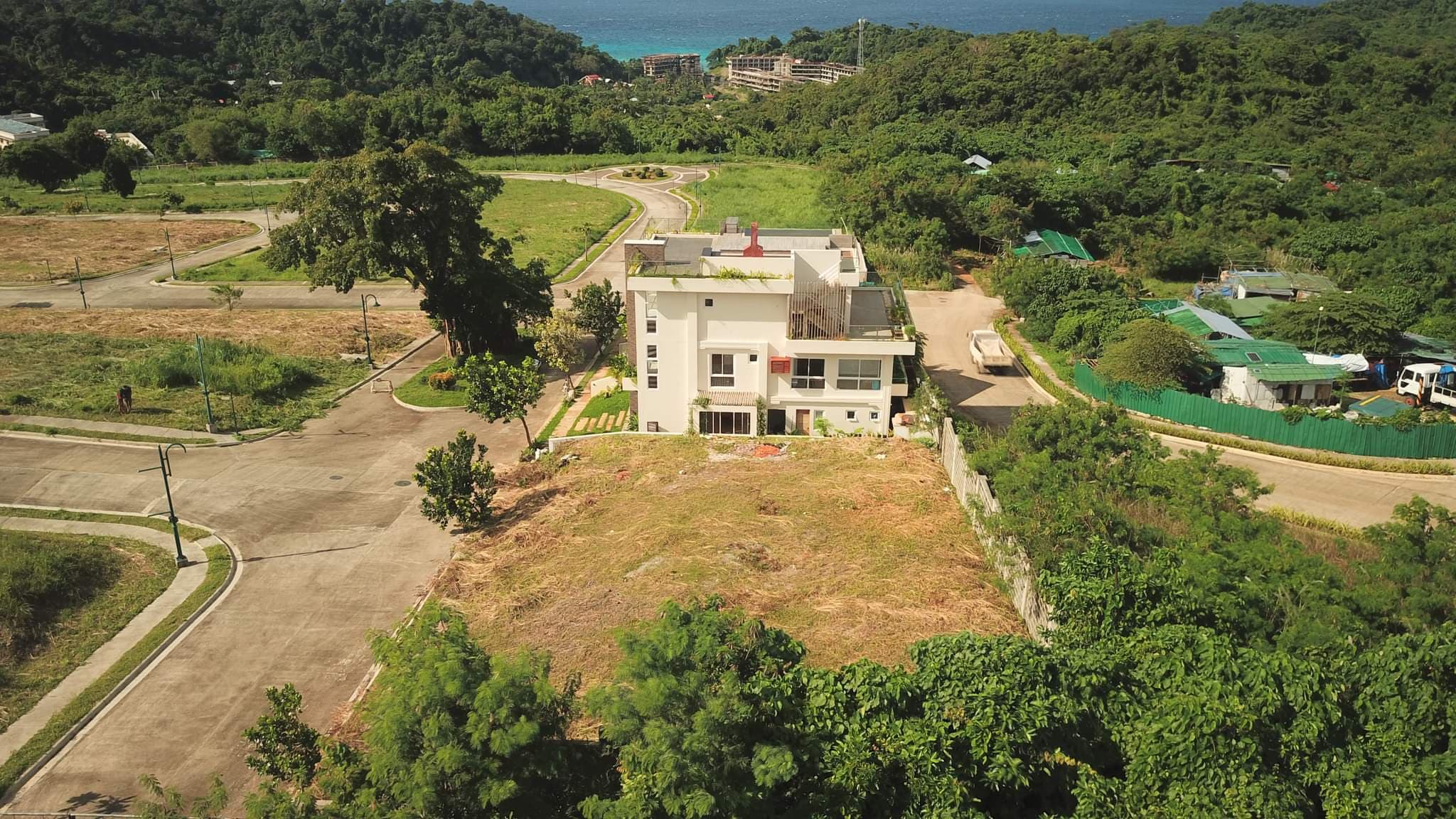 Titled Lot Only in Boracay - Build your dream house in Paradise - photo 3