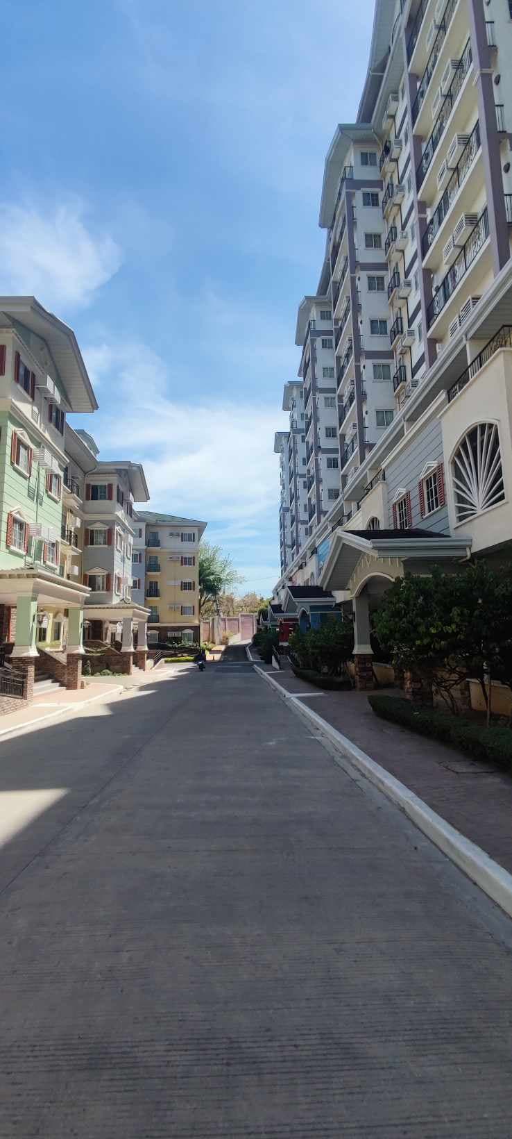 2 BR with Parking - photo 5