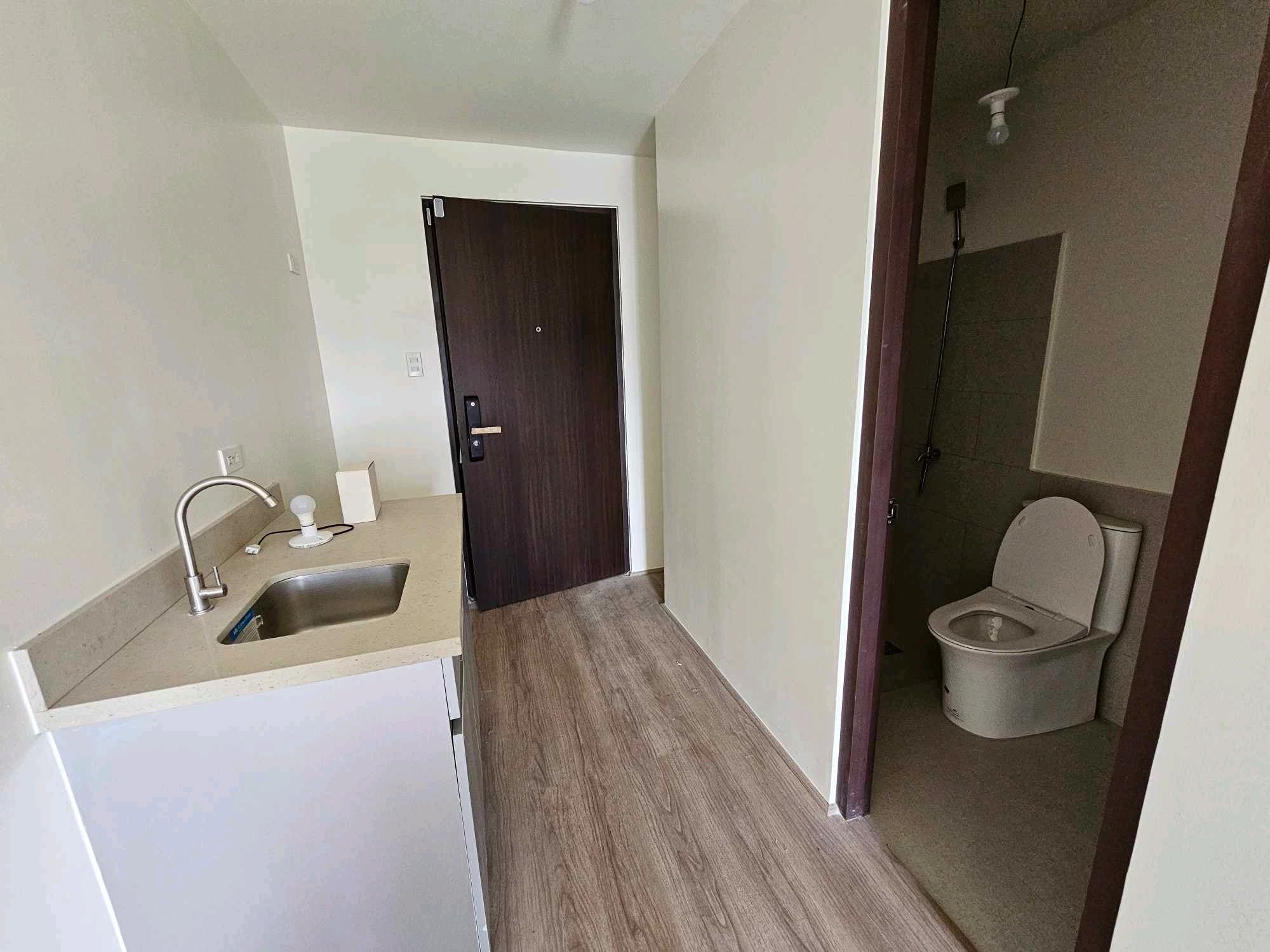 FOR SALE MEDIANSTUDIO UNIT - photo 1