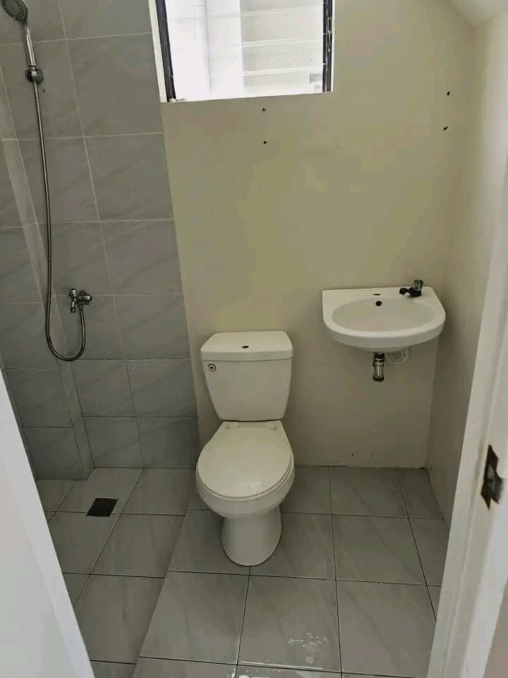 ELIZABETH HOMES FOR SALE - photo 2