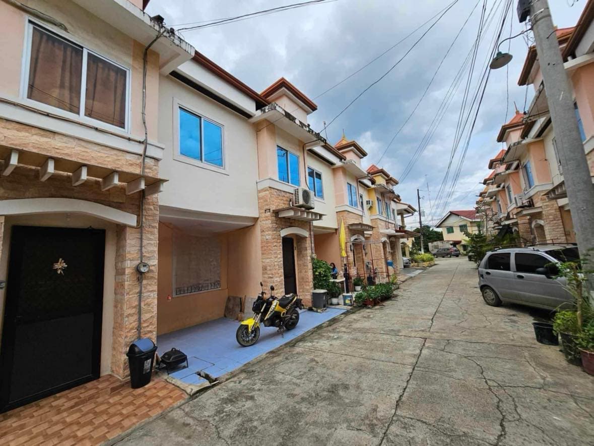 HOUSE AND LOT FOR SALE AT REDWOOD TAYUD CONSOLATION - photo 5