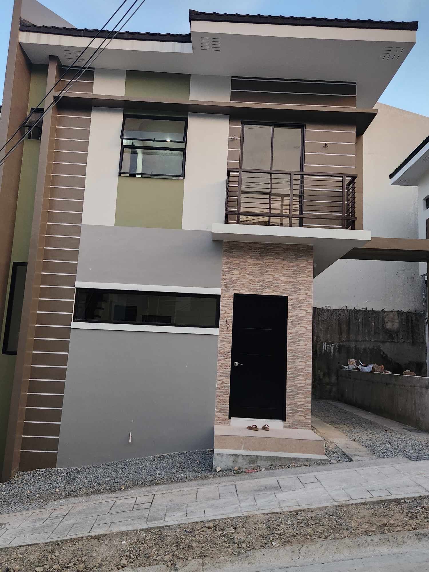 Minglanilla Highlands Property Duplex House