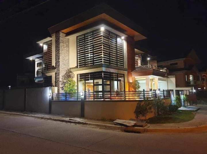 Modern Mediterranean House - photo 2