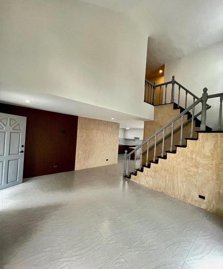 FILINVEST EAST HOUSE - photo 3