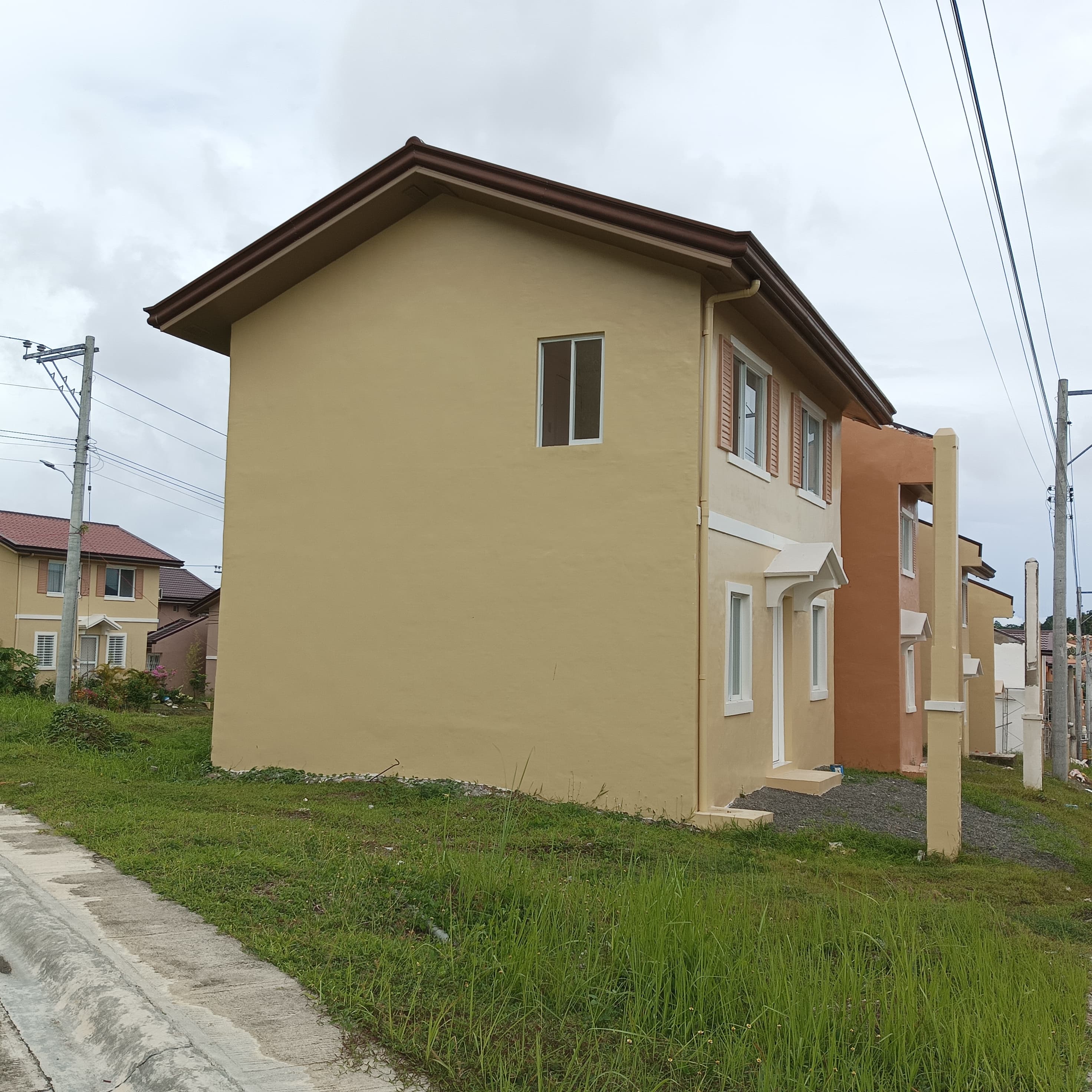 Camella-Dana - photo 5