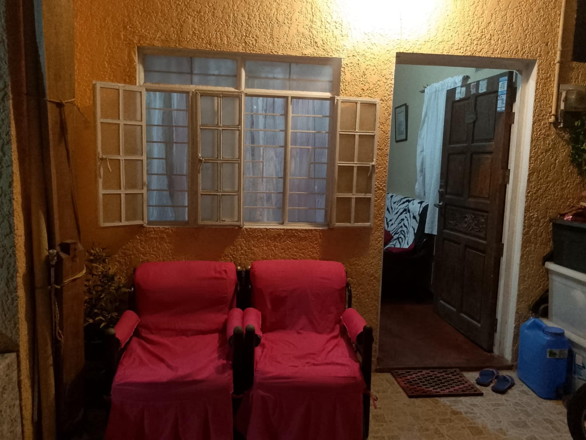 HOUSE AND LOT - photo 2