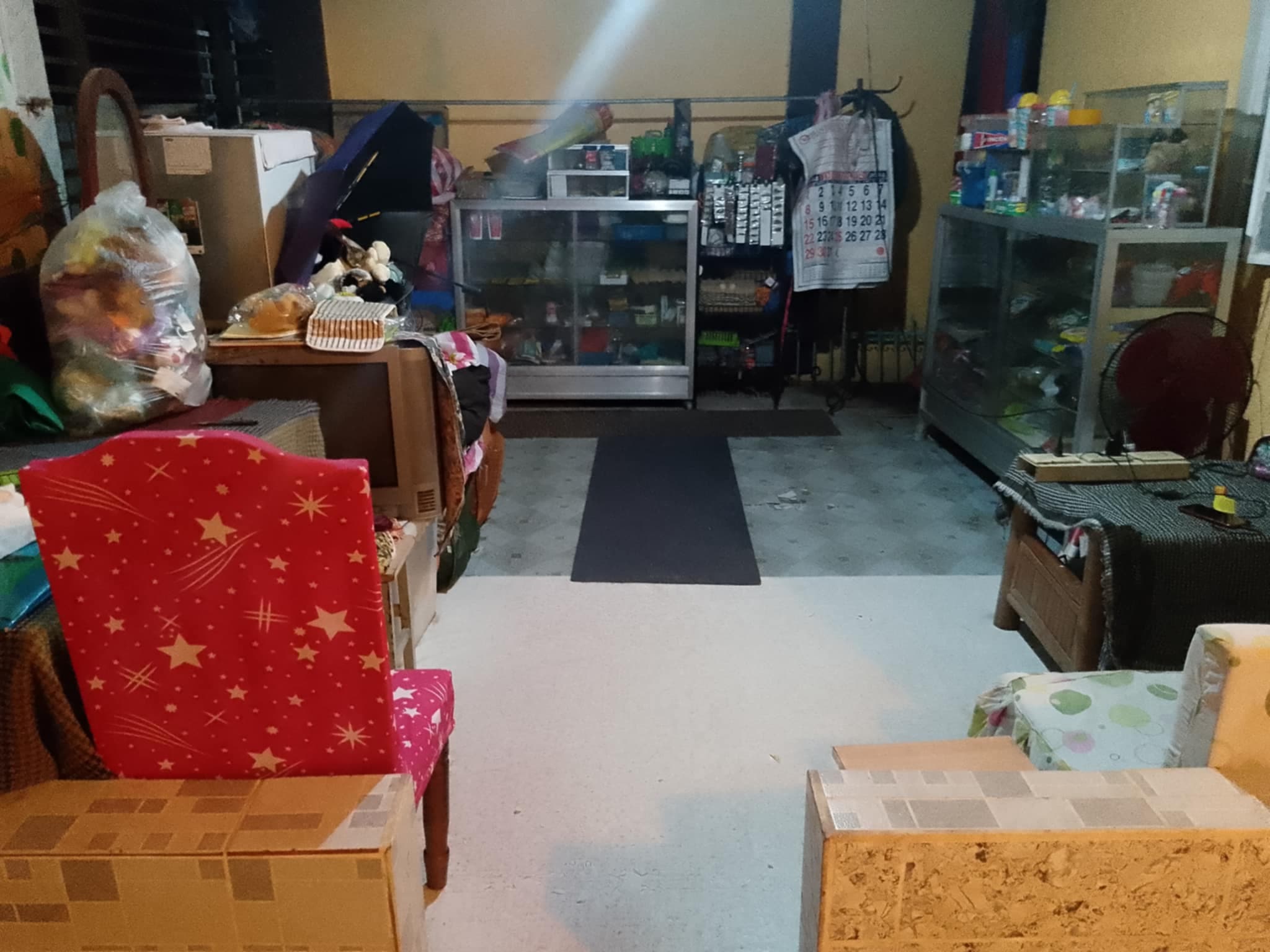 HOUSE AND LOT - photo 3