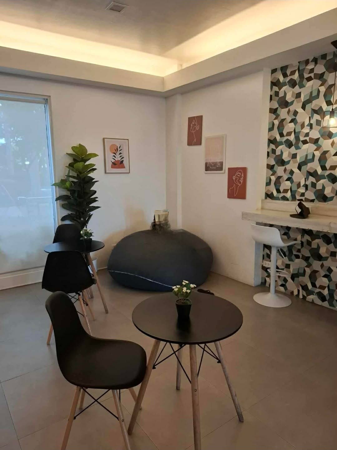 AMAIA STEPS ALABANG CONDO - photo 2