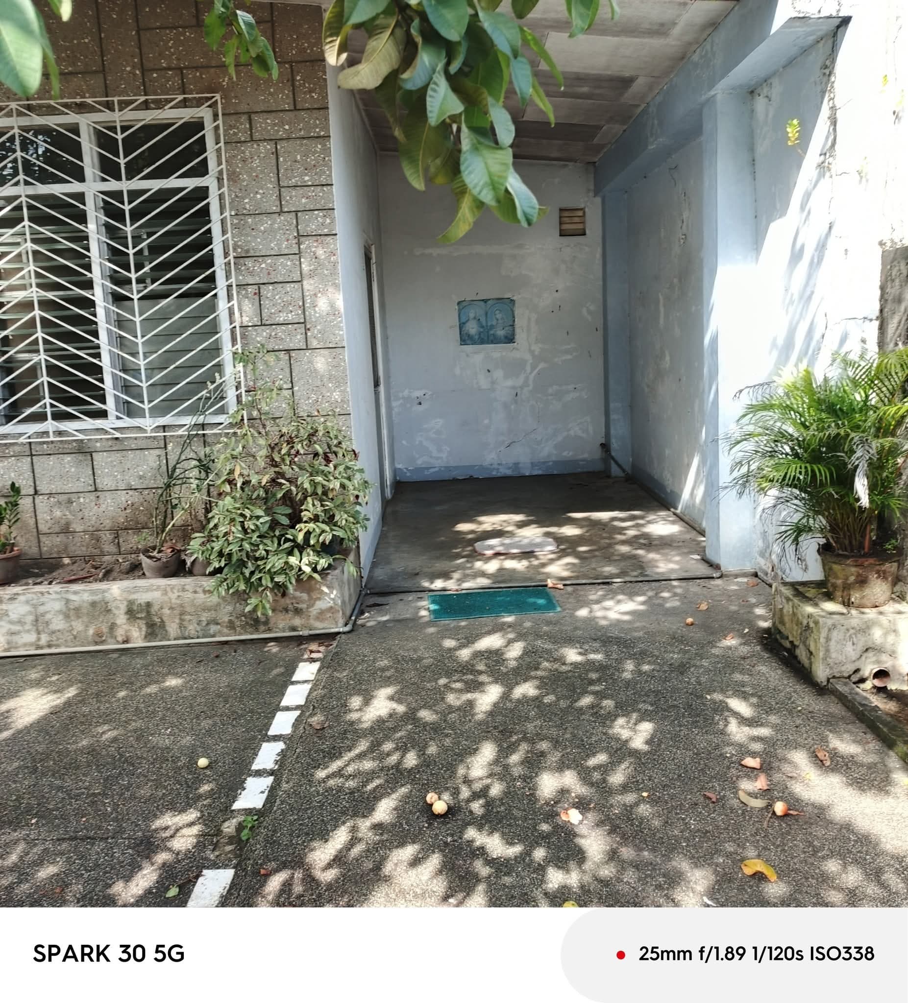 HOUSE AND LOT in prime location at Liboton - photo 4