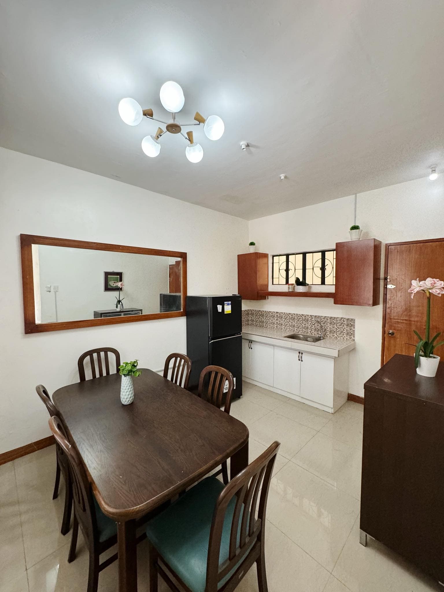 3BR FURNISHED HOUSE FOR RENT - photo 2