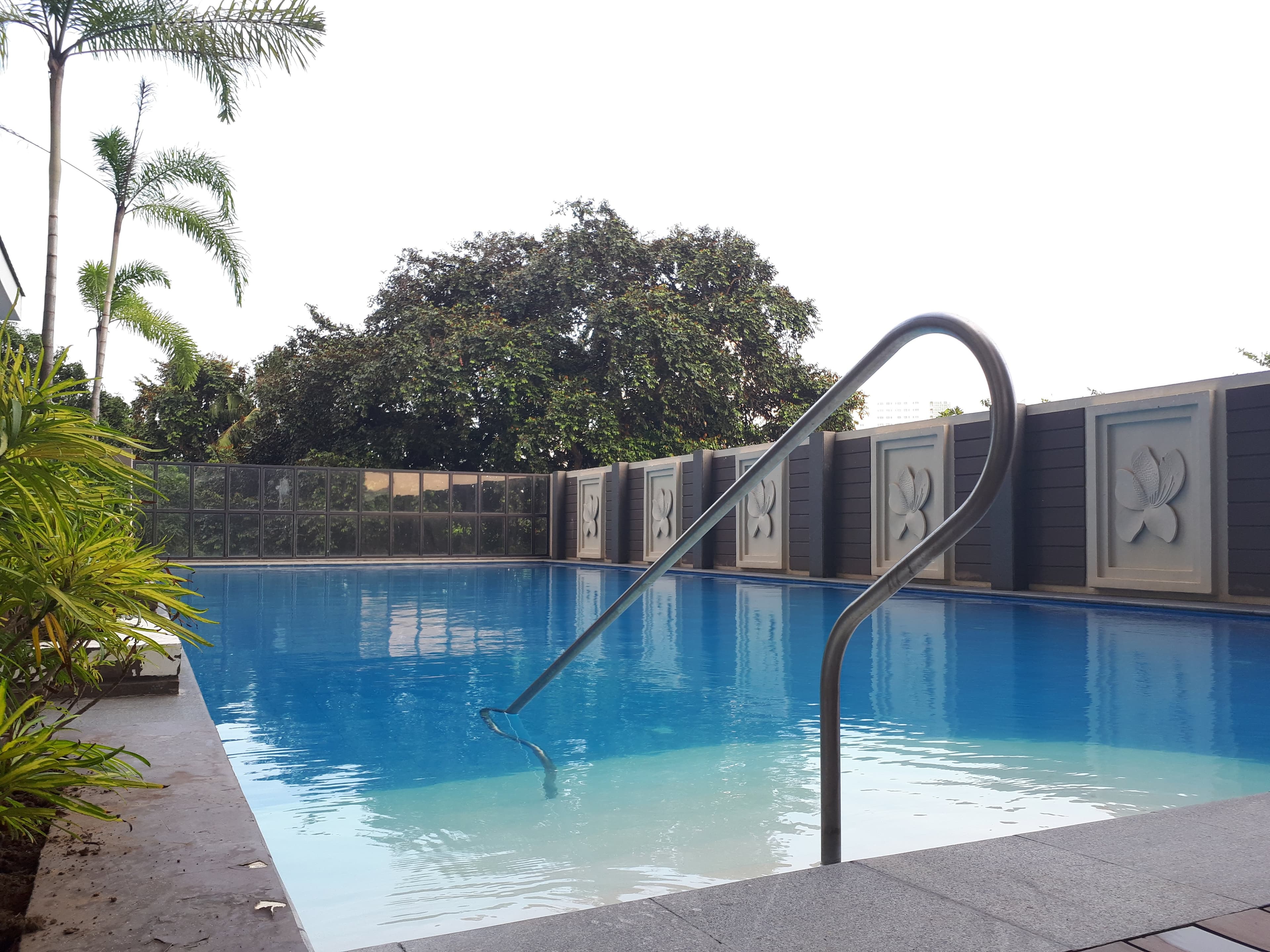 2 Bedroom Condo Unit Azalea Place Cebu for Rent Php45K a Month with 2 CarPark - photo 5