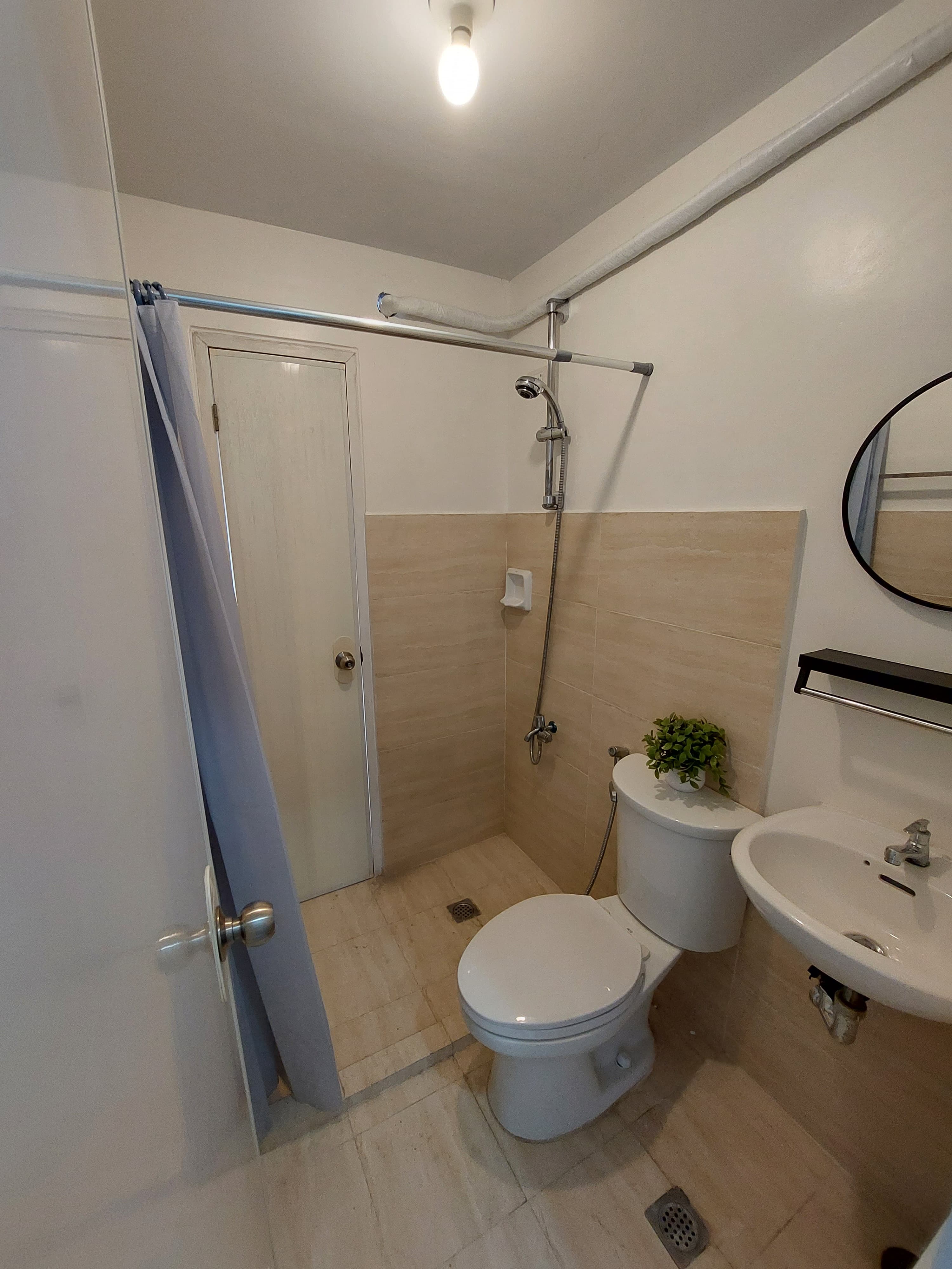 Ready to Occupy Condo in Banawa Cebu - photo 4