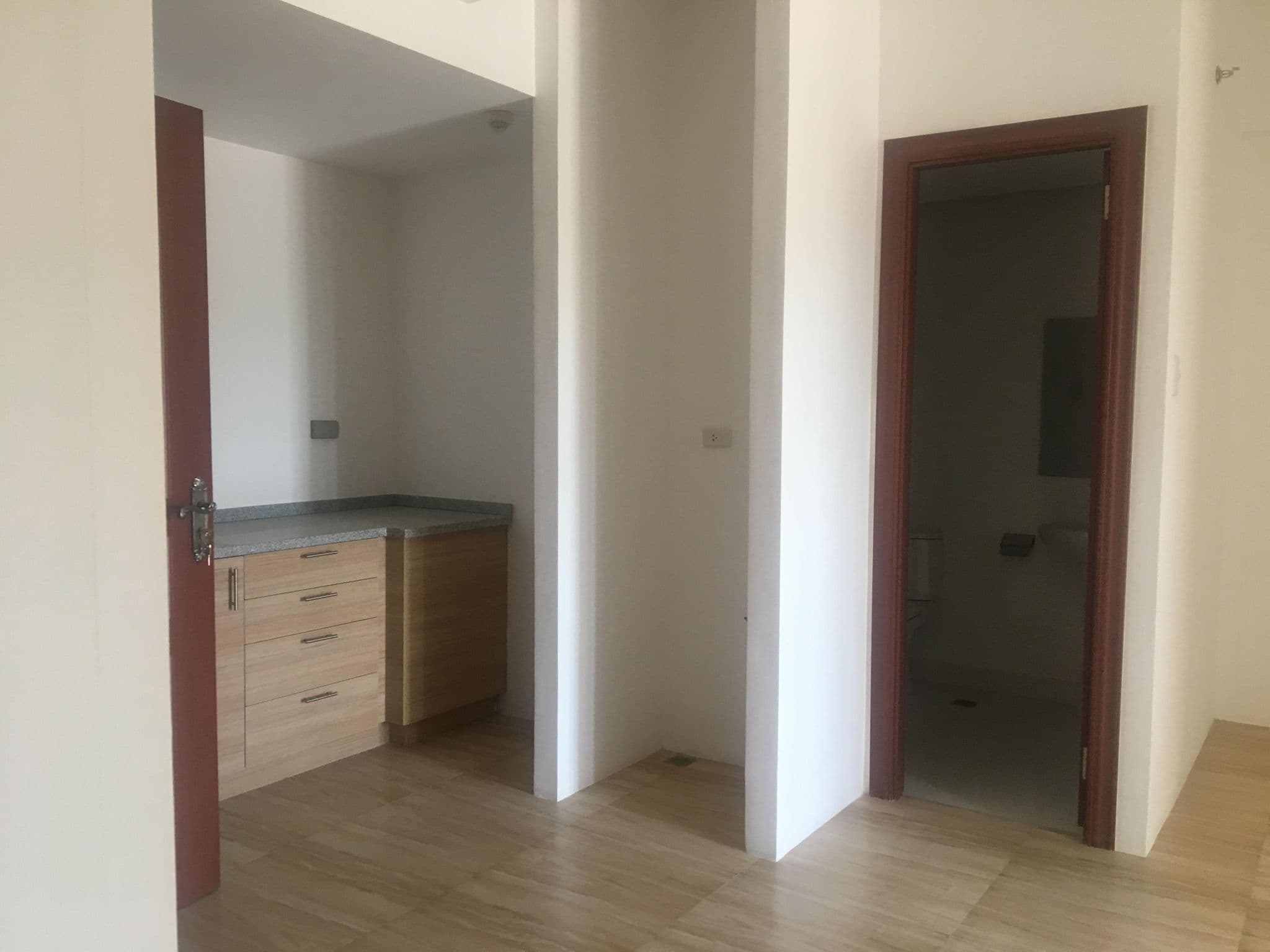 2 BR in Apple One Banawa Heights