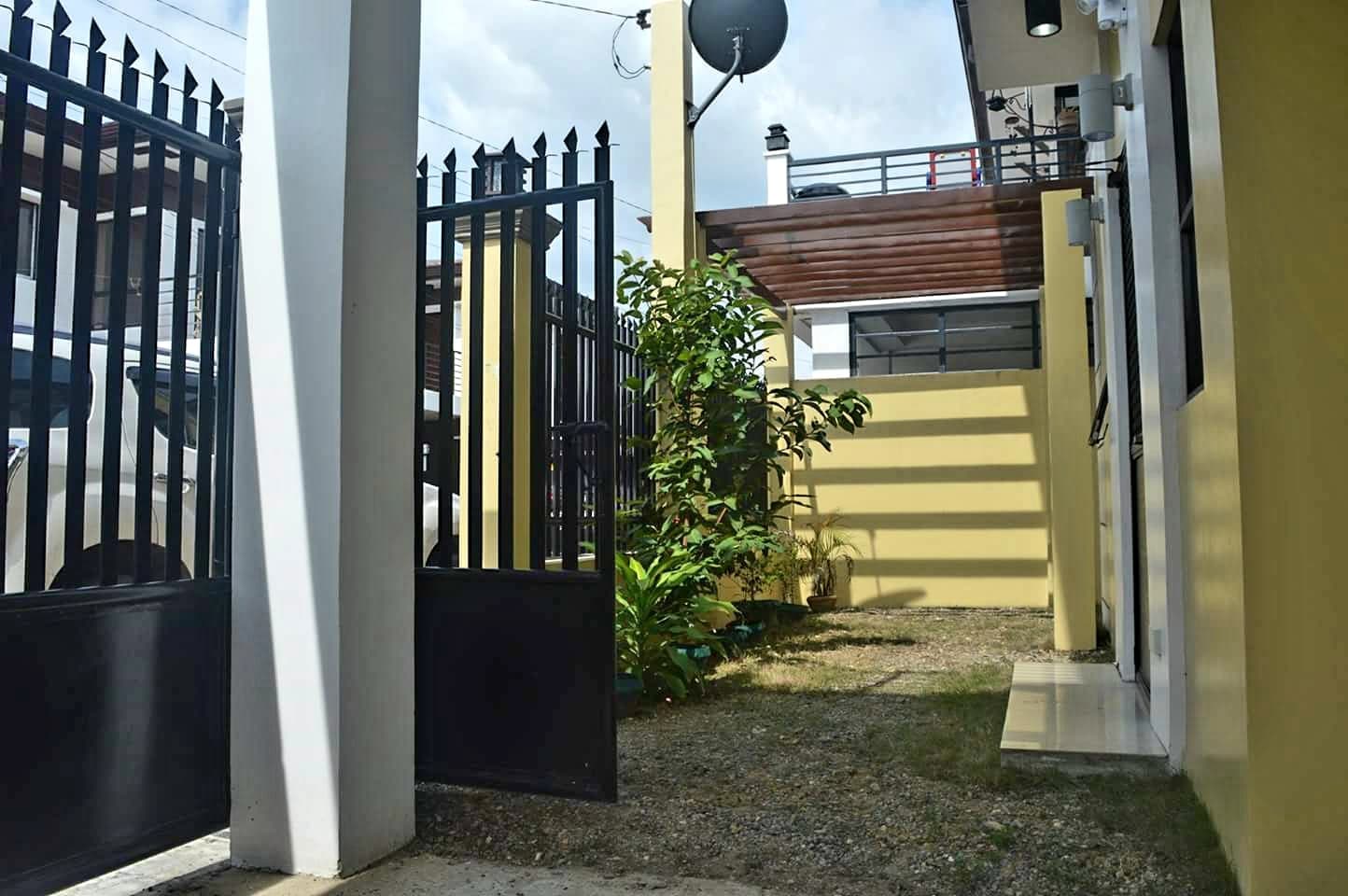 Semi-Furnished 4BR Single House For Sale Midori Plains Minglanilla Cebu - photo 5