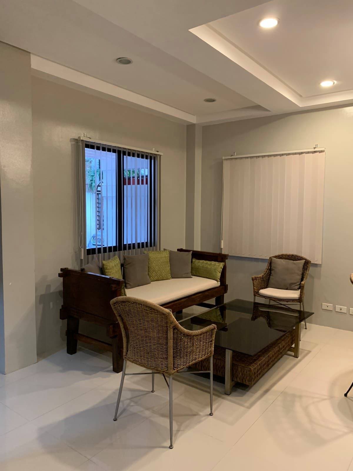 4BR House For Rent Lahug Cebu City near JY Mall