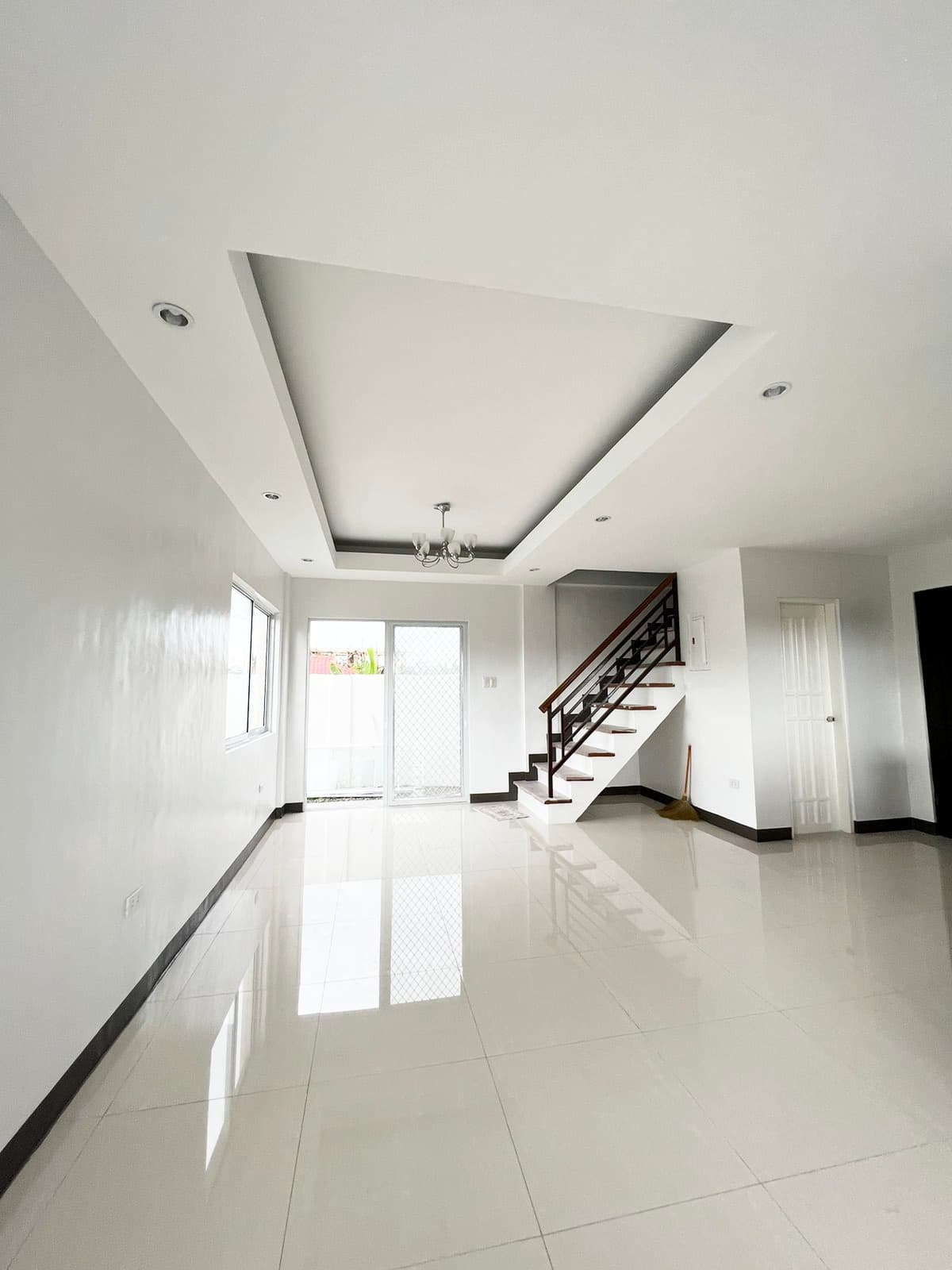 FOR SALE BRAND NEW HOUSE AND LOT - LAPULAPU CITY, CEBU - photo 2