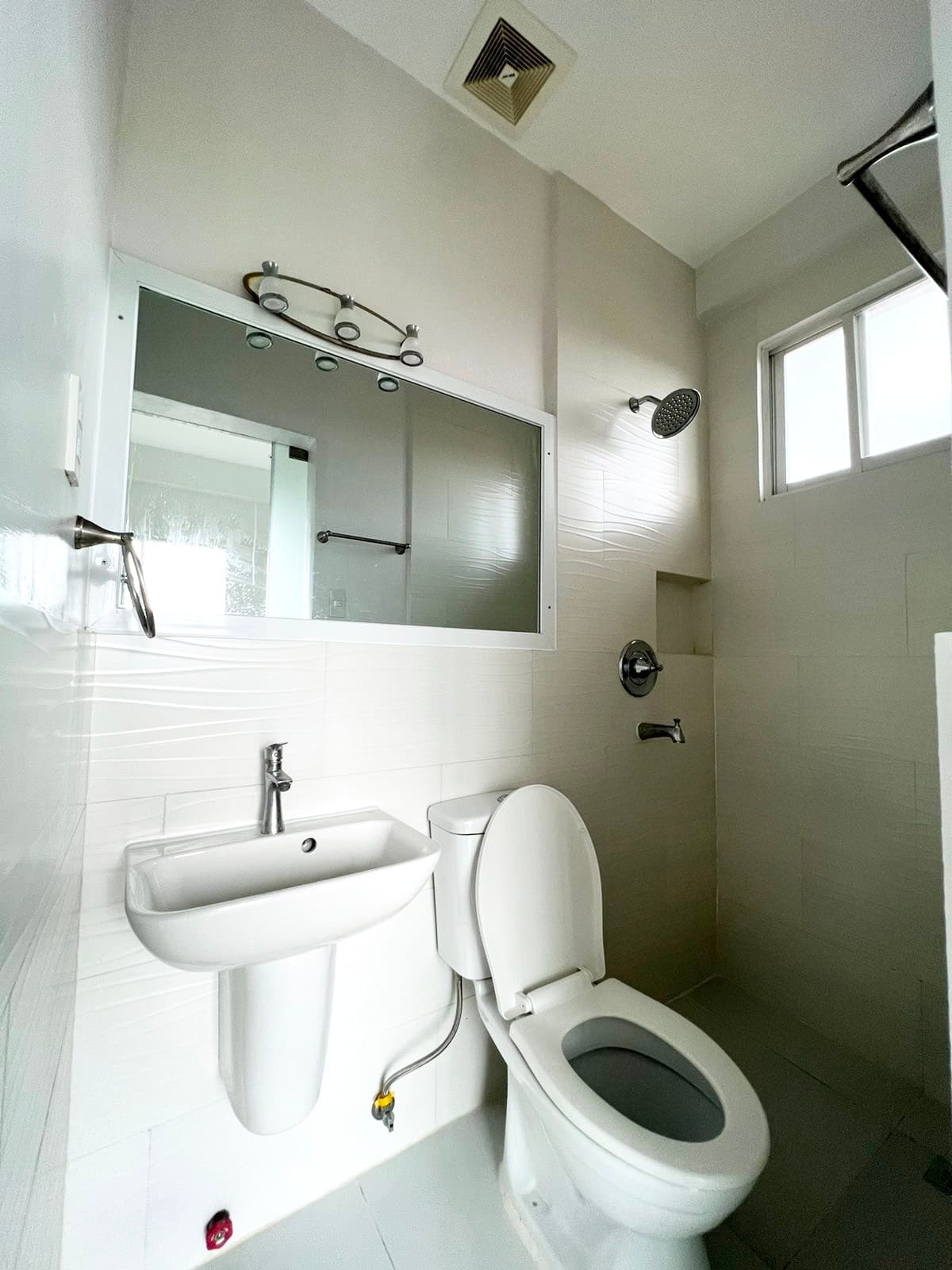 FOR SALE BRAND NEW HOUSE AND LOT - LAPULAPU CITY, CEBU - photo 5