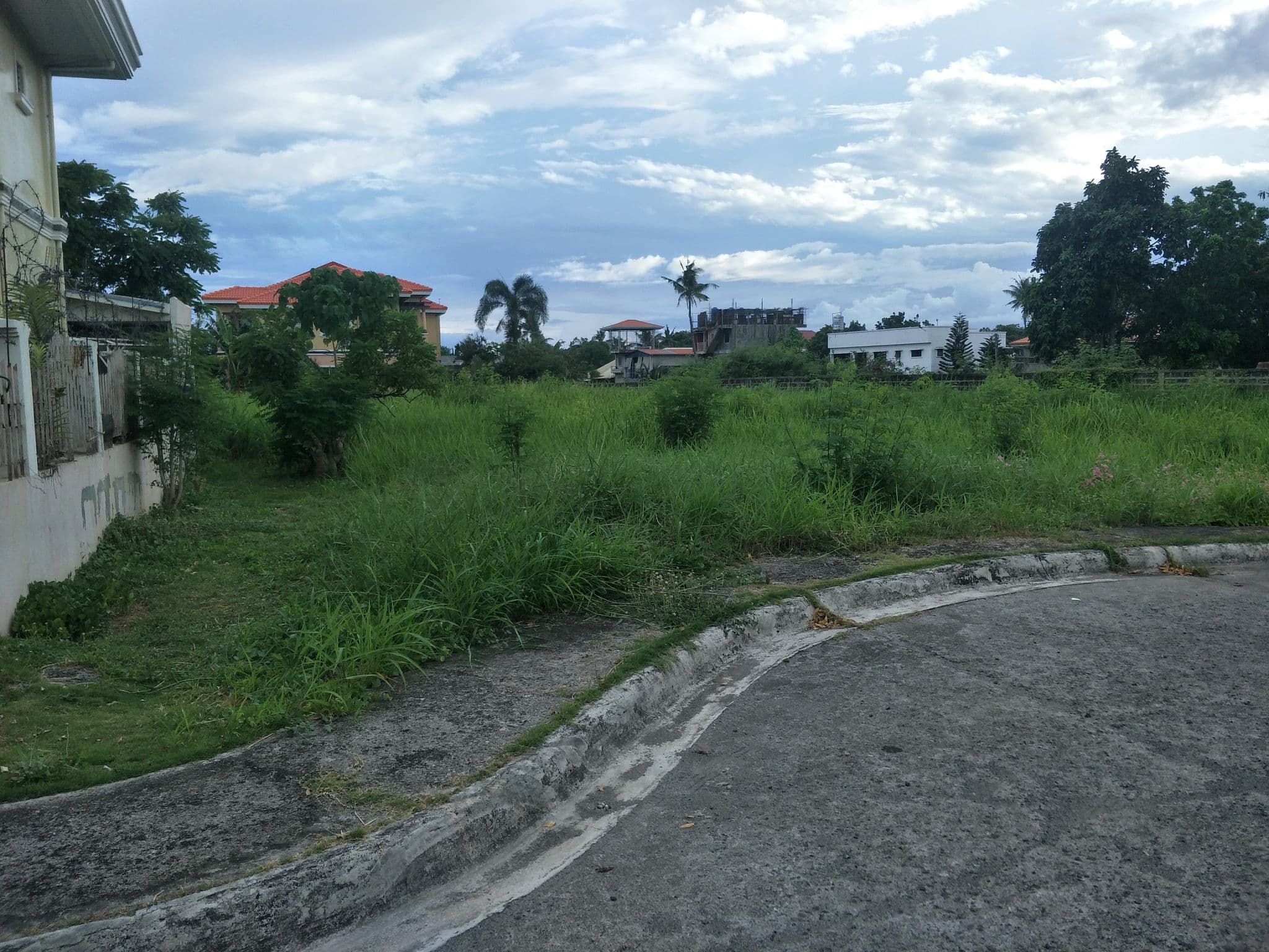 Residential lot for sale in Corona Del Mar Talisay City