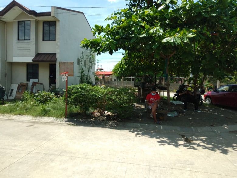 House and Lot with extra lot!!!