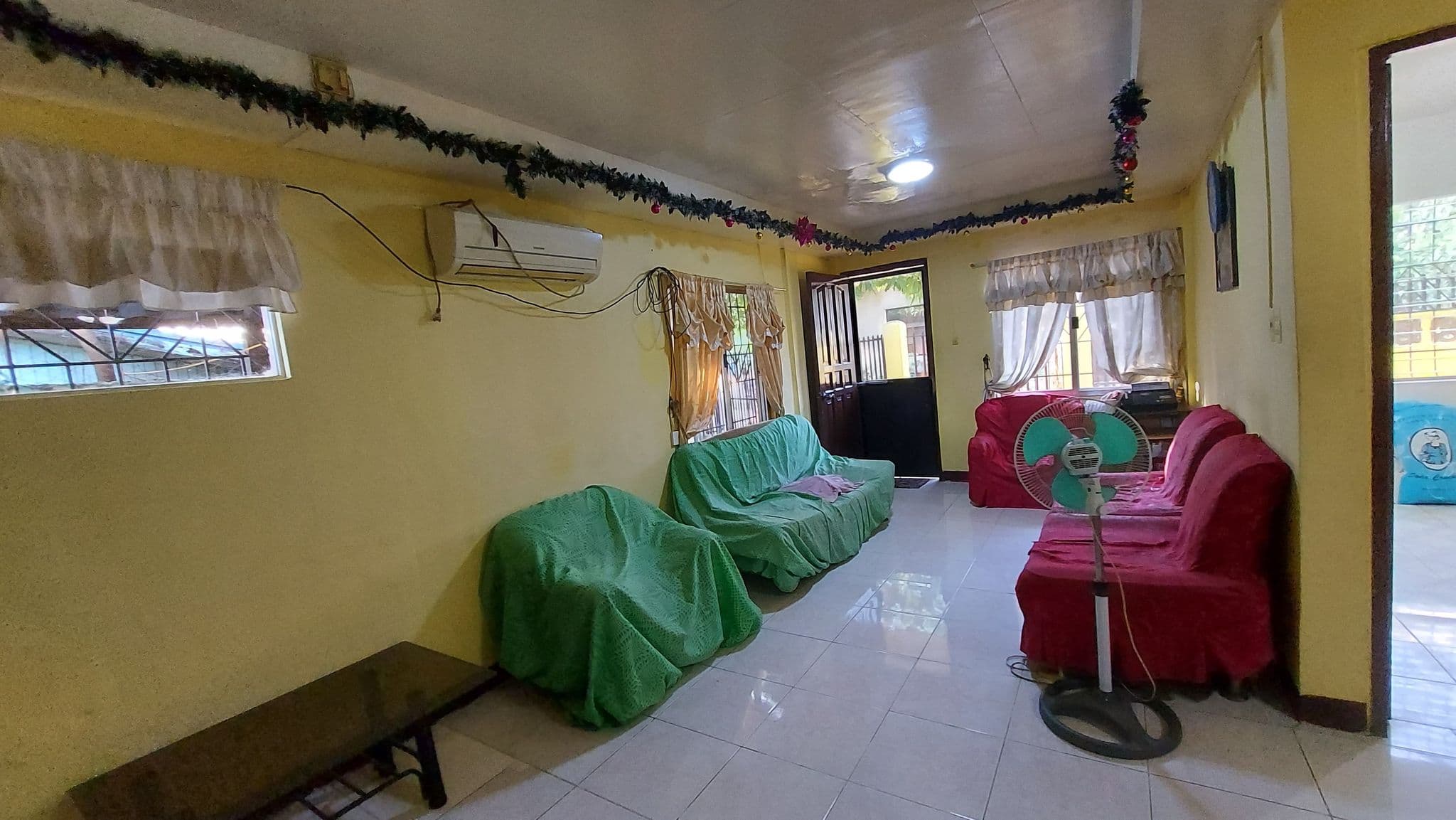 House and Lot for Sale in Lapu-lapu - photo 2