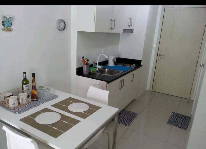 1BR Condominium - photo 2