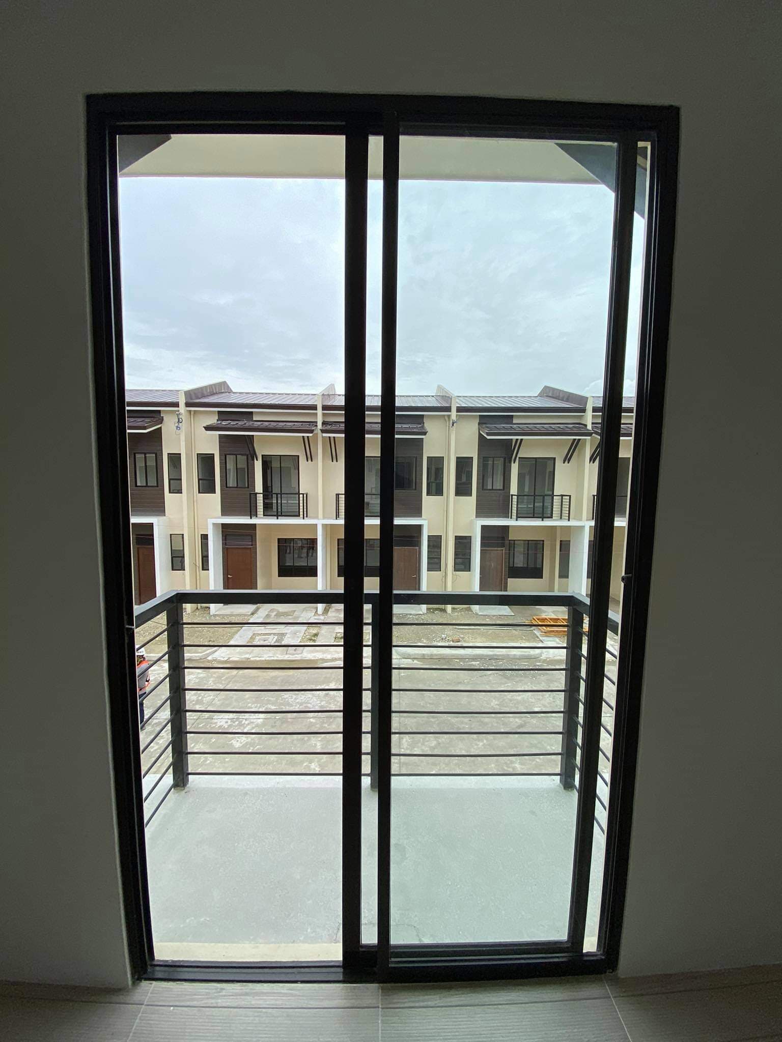 Serenis Townhouse End Unit for Assume