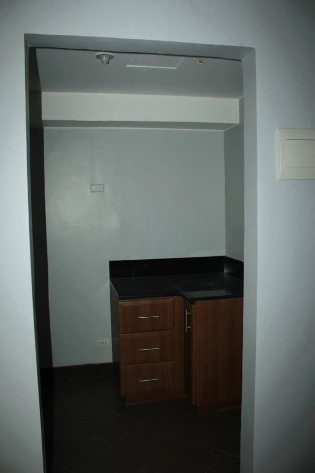 1 Bedroom Condo Unit at Sarasota Residential Resort, Newport City, Pasay City - photo 6