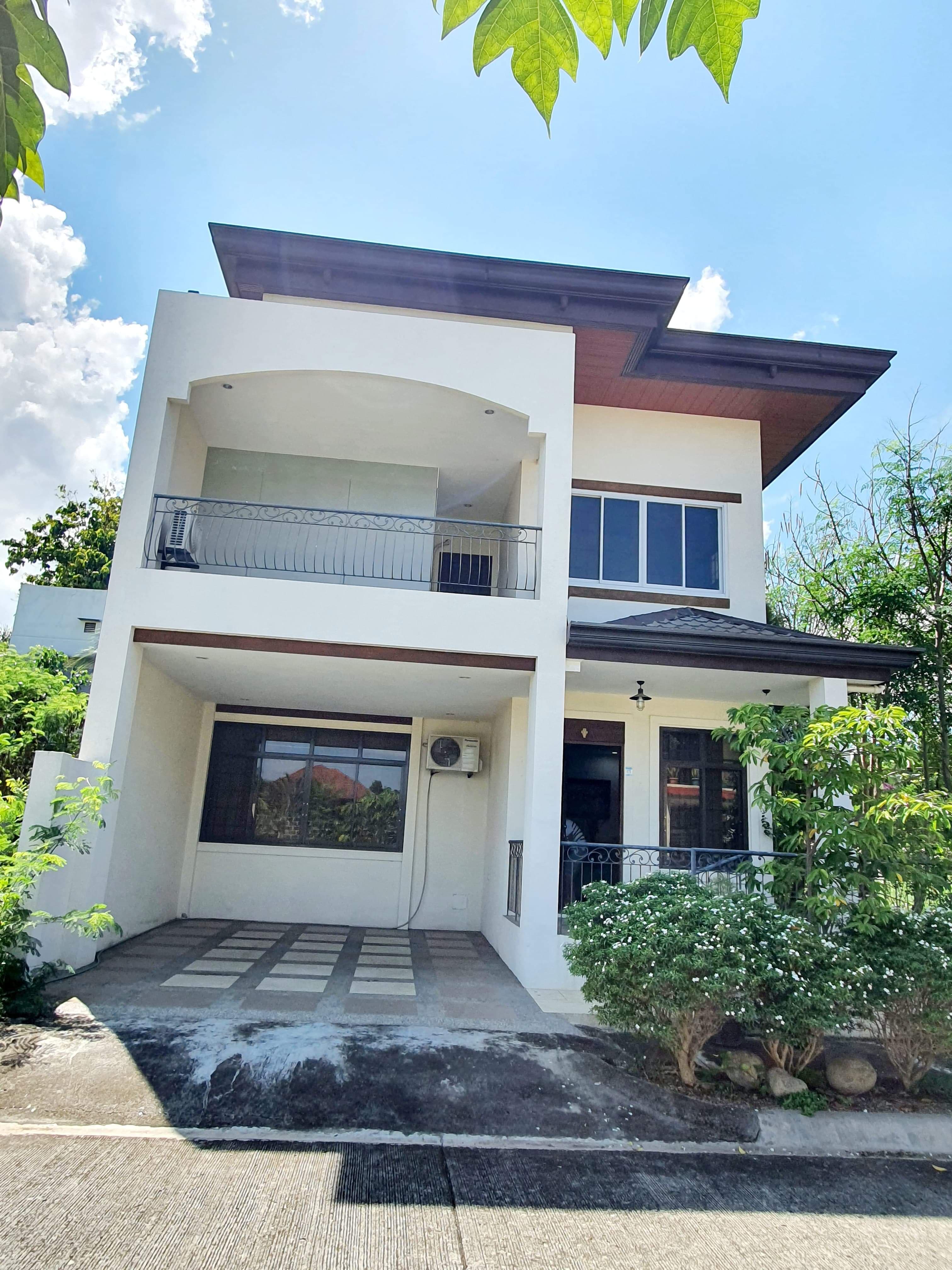 150 sqm House and Lot in HILSBOROUGH POINTE - photo 2