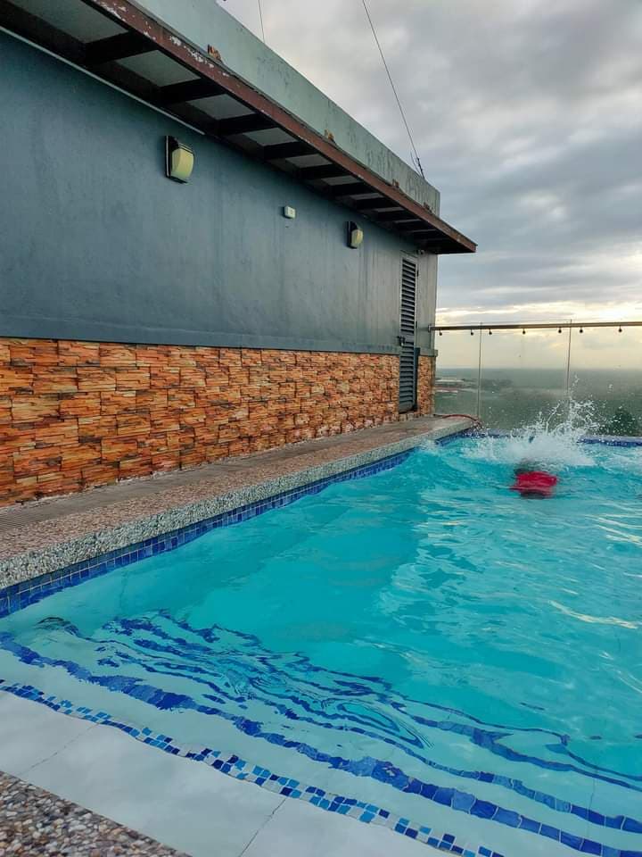 Cityscapes Lacson Bacolod - photo 3