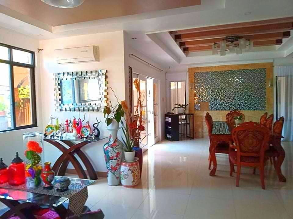 RUSH!! RUSH!!! RUSH!!! Spacious corner house and lot with swimming pool!! - photo 2