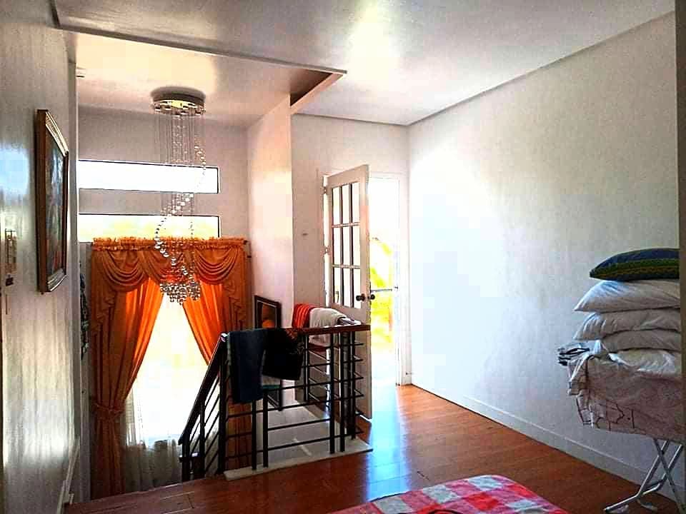 RUSH!! RUSH!!! RUSH!!! Spacious corner house and lot with swimming pool!! - photo 4