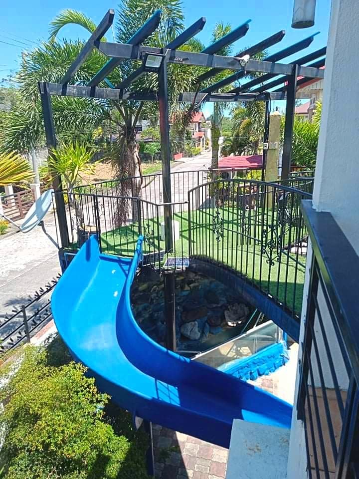 RUSH!! RUSH!!! RUSH!!! Spacious corner house and lot with swimming pool!!