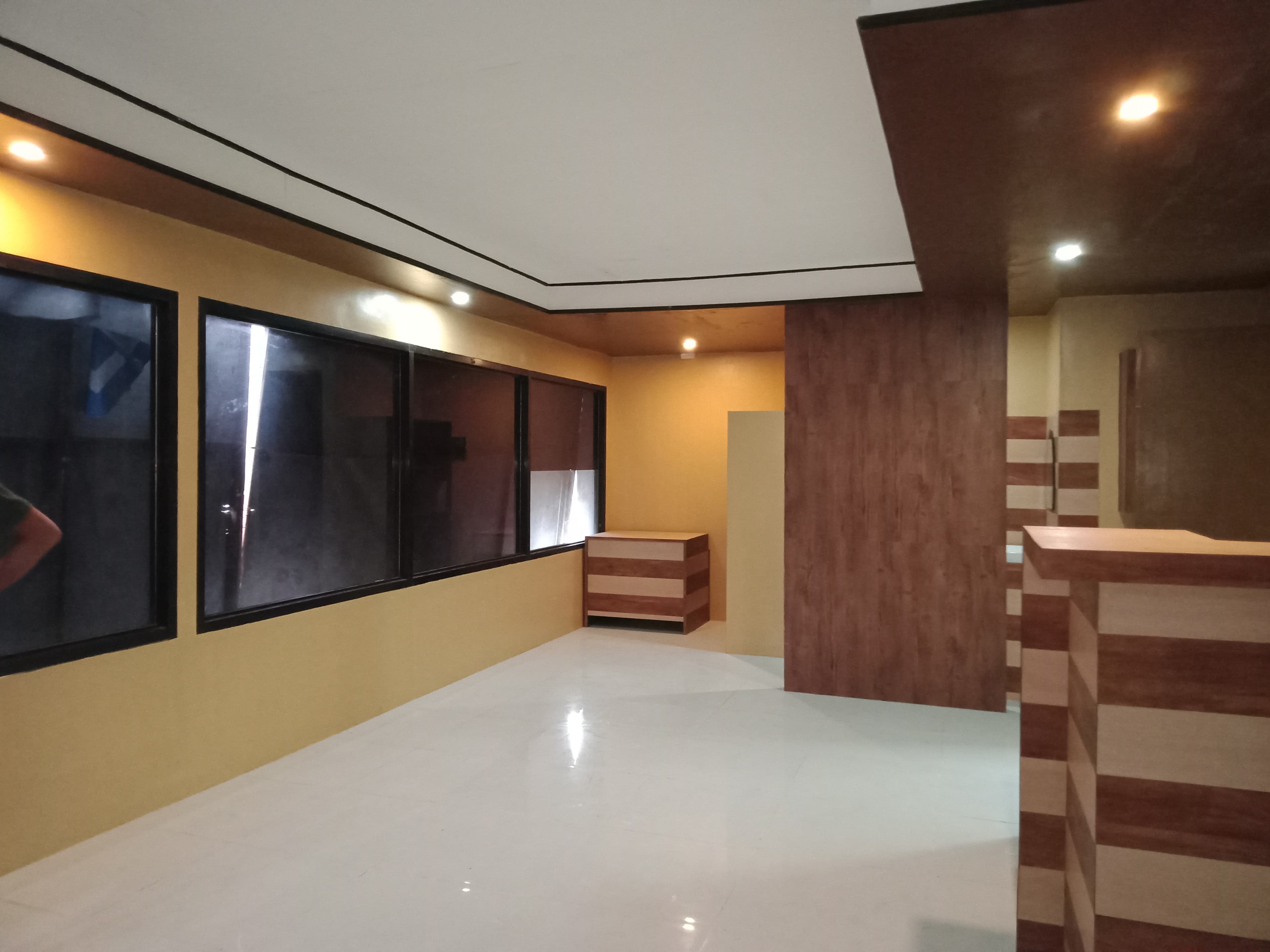 Bacolod Commercial Space for Rent along Lacson St. - photo 3