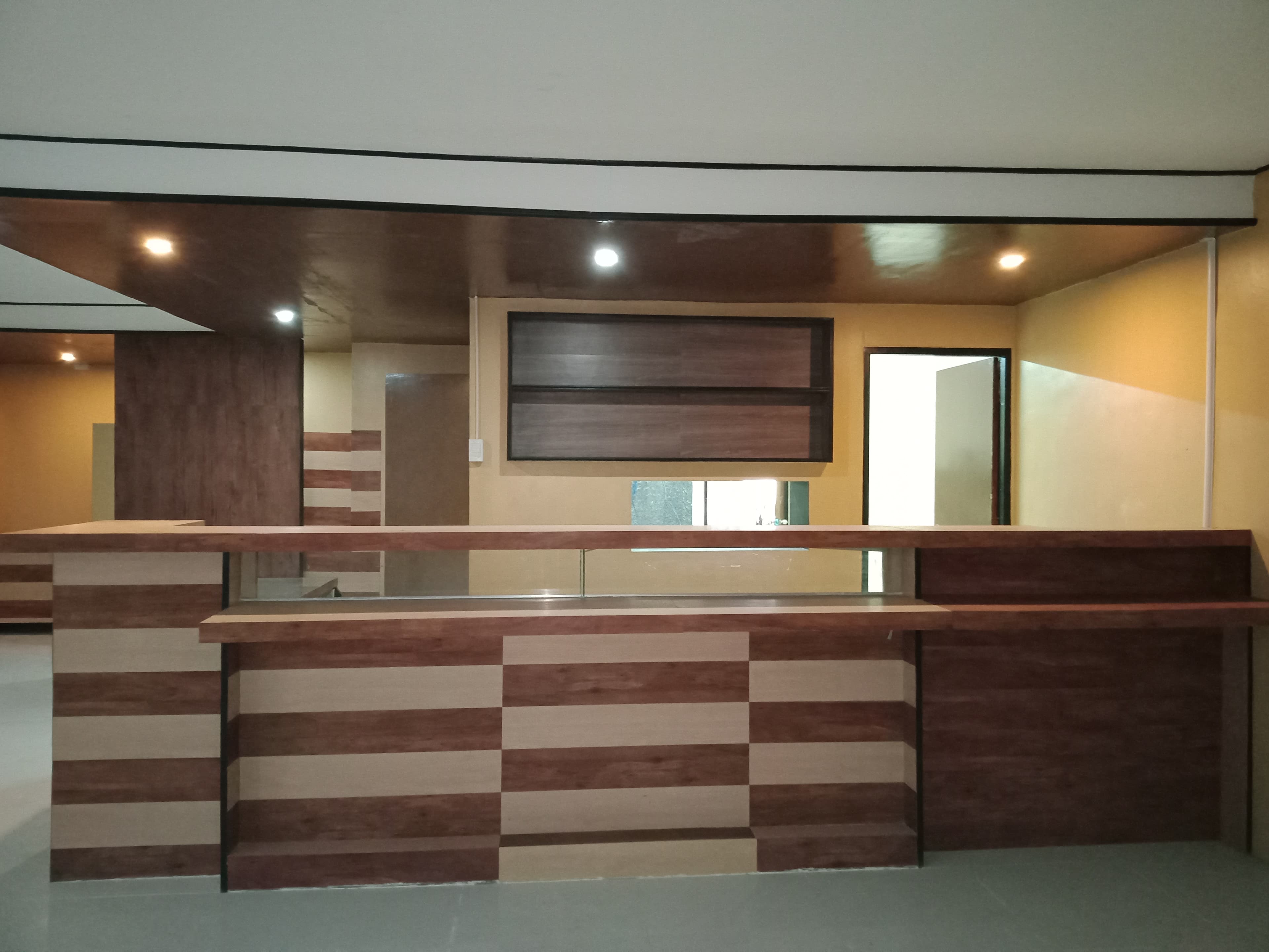 Bacolod Commercial Space for Rent along Lacson St.