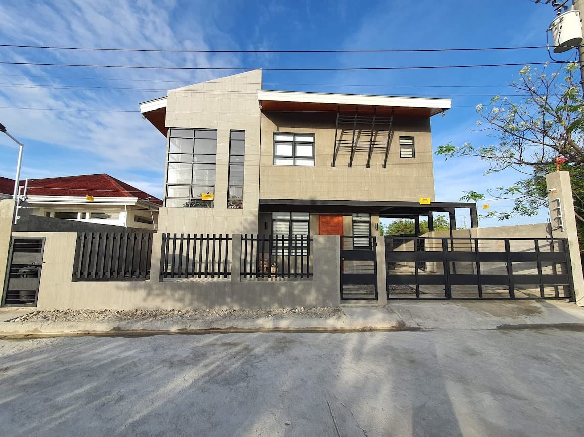 5 Bedroom Villa with POOL for Sale or Rent