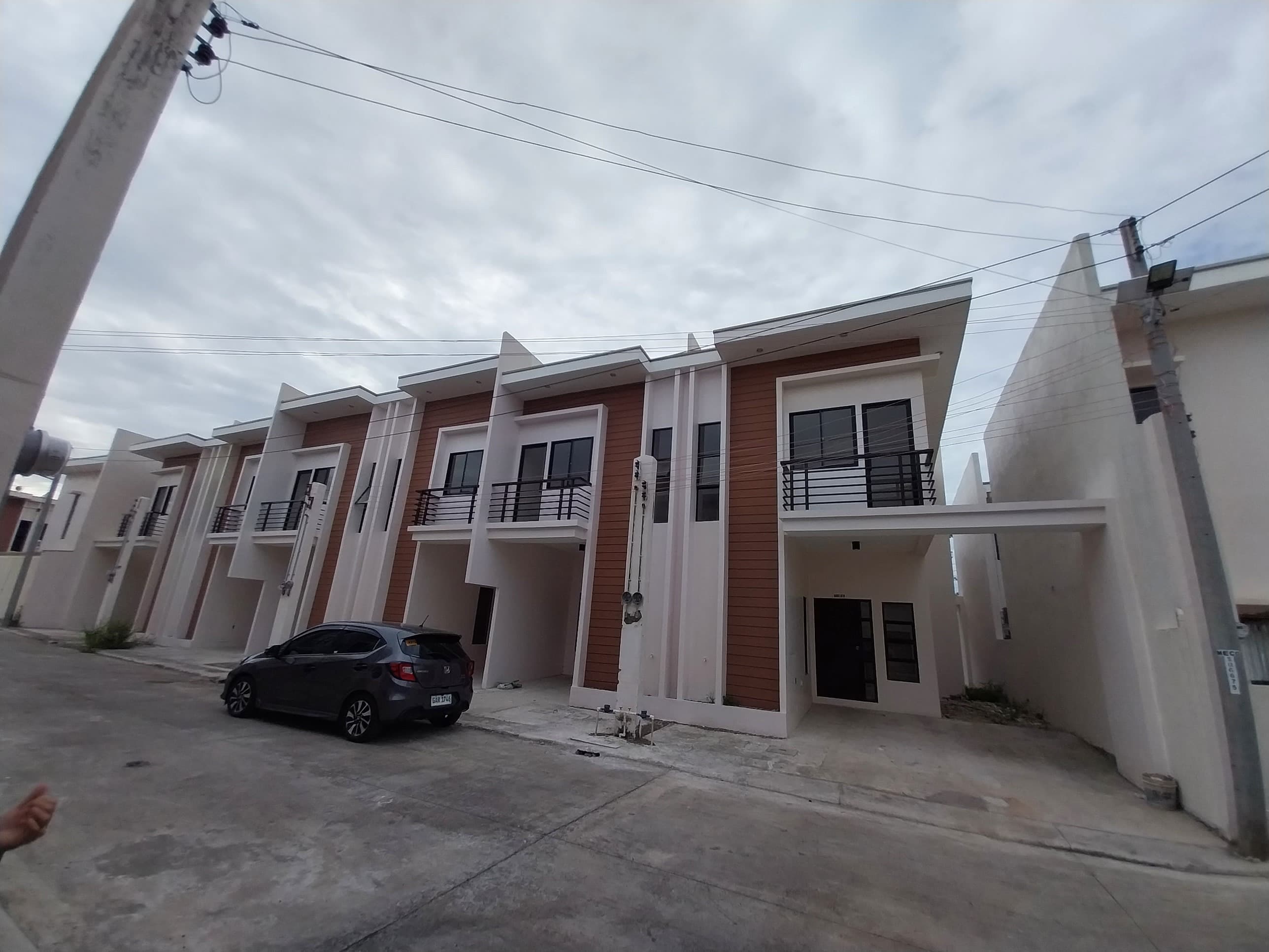 Breeza Palms End Unit