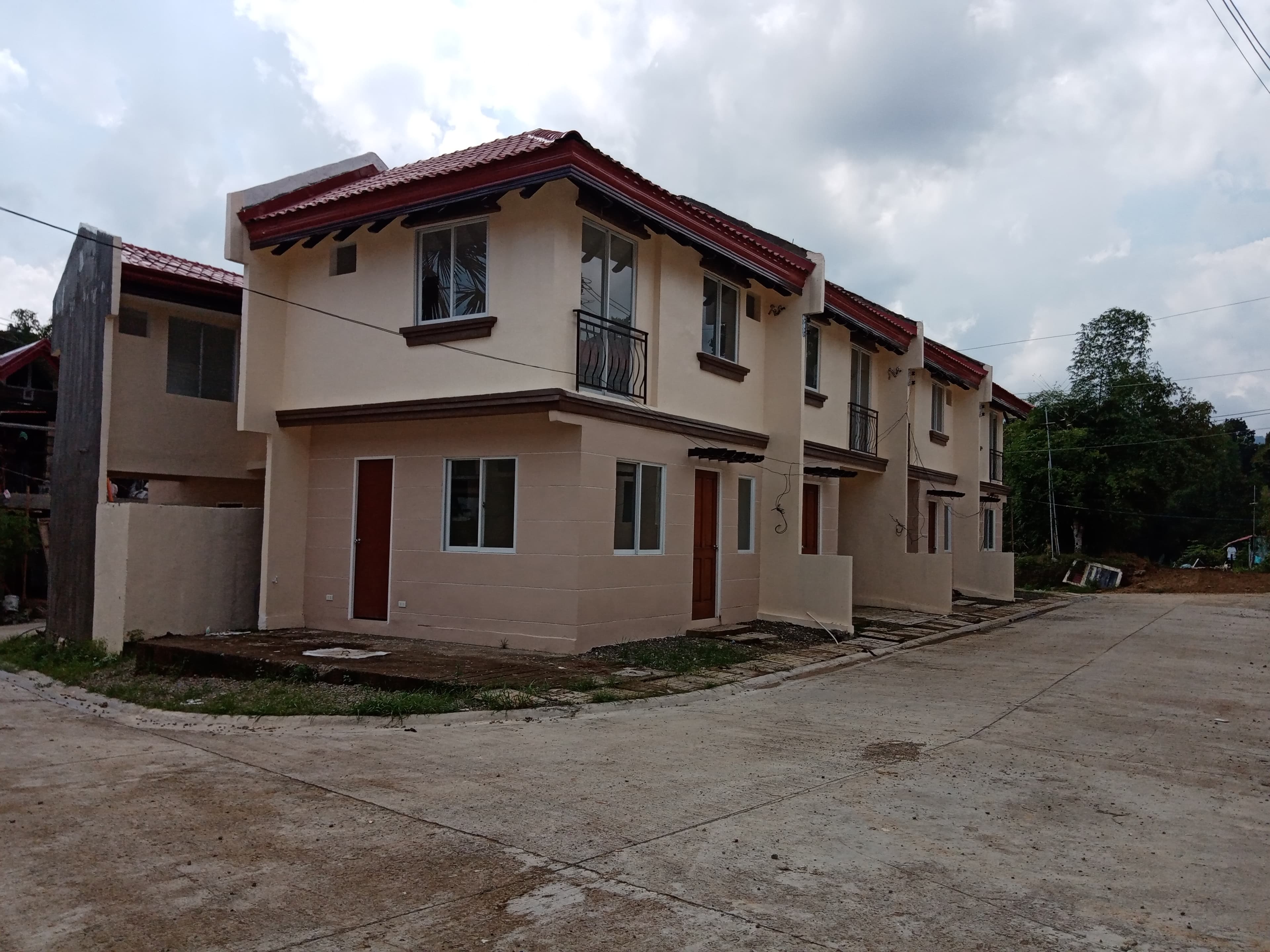 NORTIERRA TOWNHOUSE END UNIT - photo 2