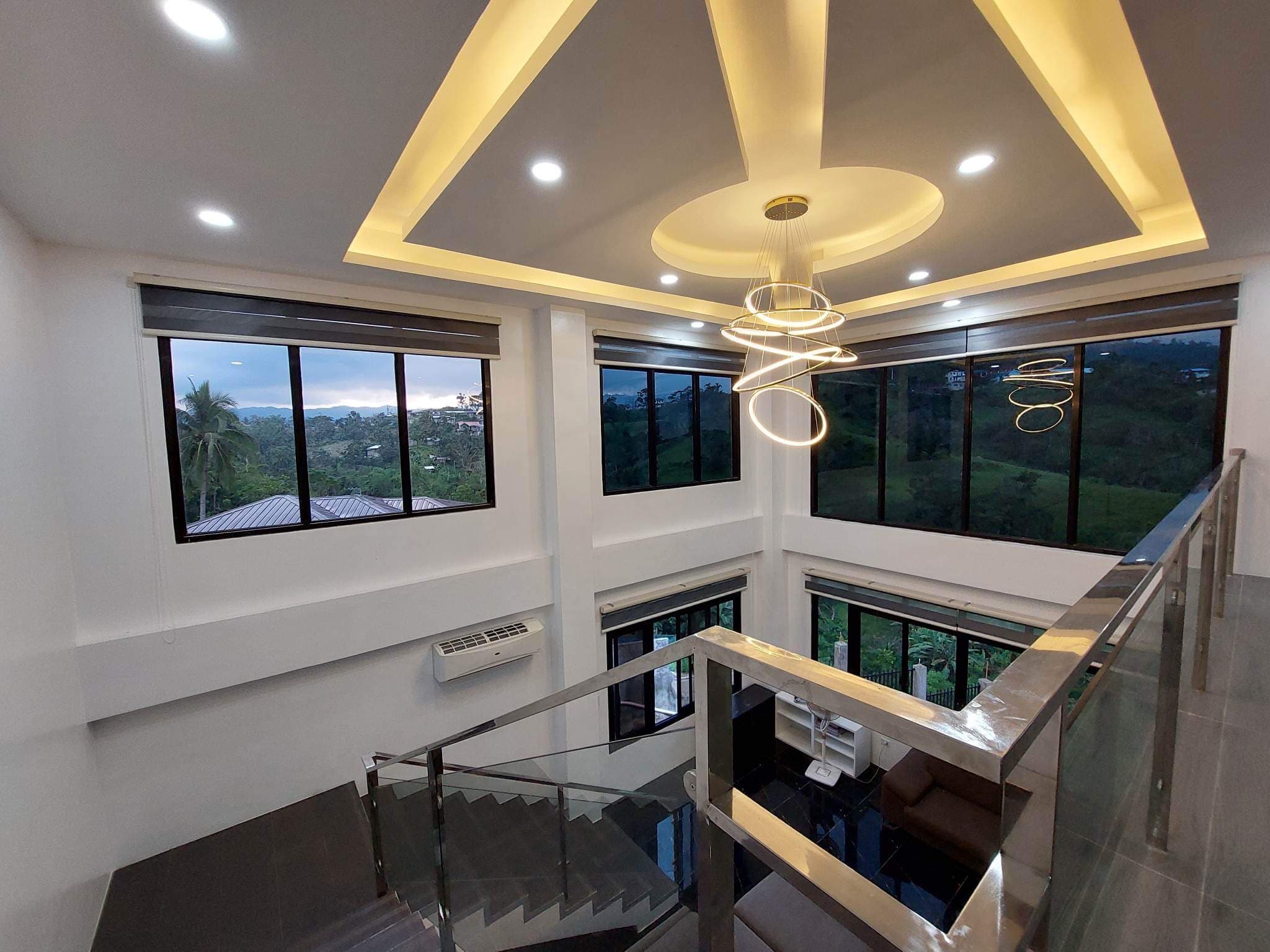 Modern Houss and Lot - photo 2