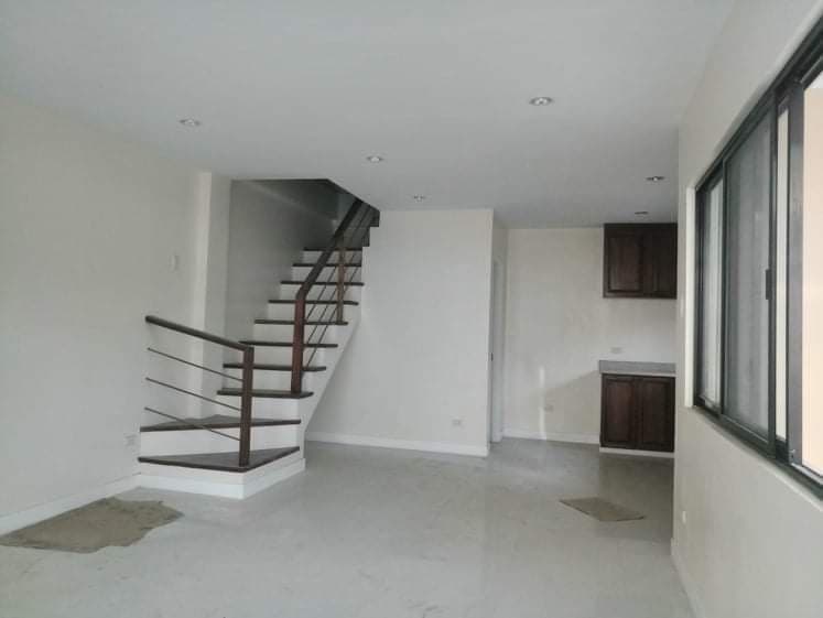 Rush Sale/Assume House and Lot in Boxhill - photo 3