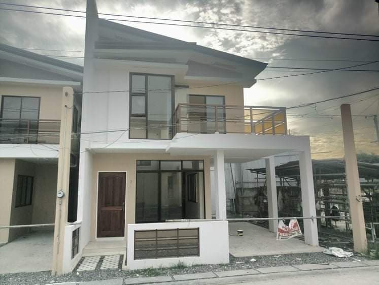 Rush Sale/Assume House and Lot in Boxhill - photo 2