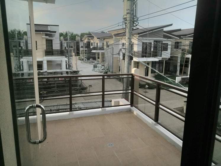 Rush Sale/Assume House and Lot in Boxhill - photo 4