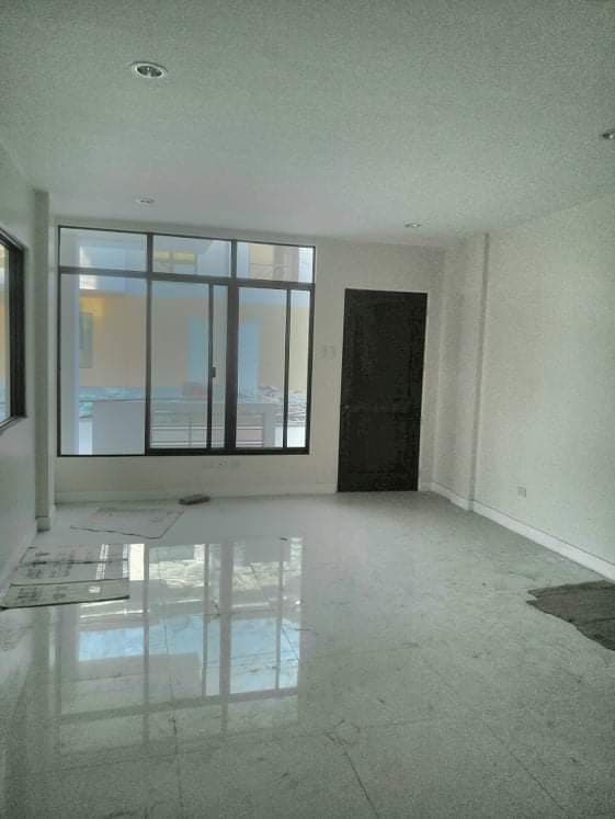 Rush Sale/Assume House and Lot in Boxhill - photo 5