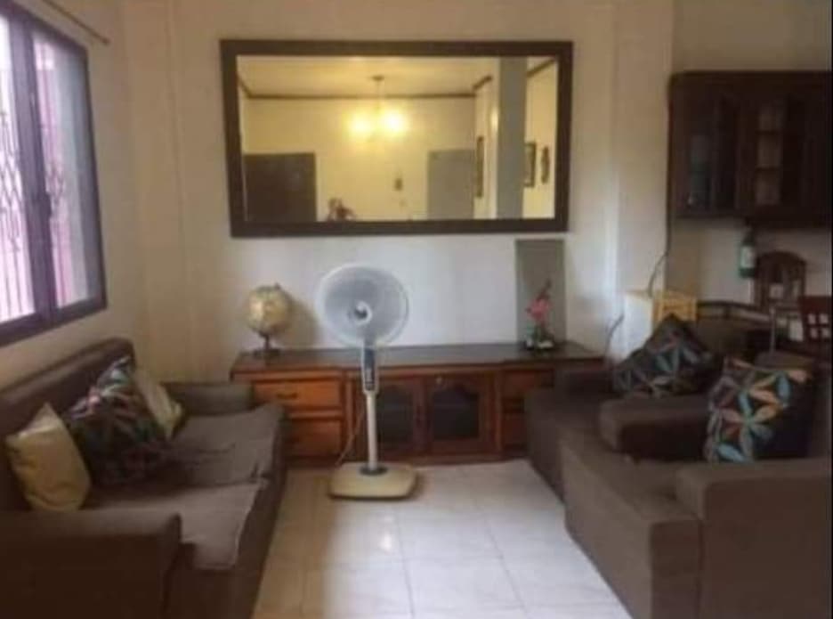 Sacrifice Sale! House and Lot - photo 2